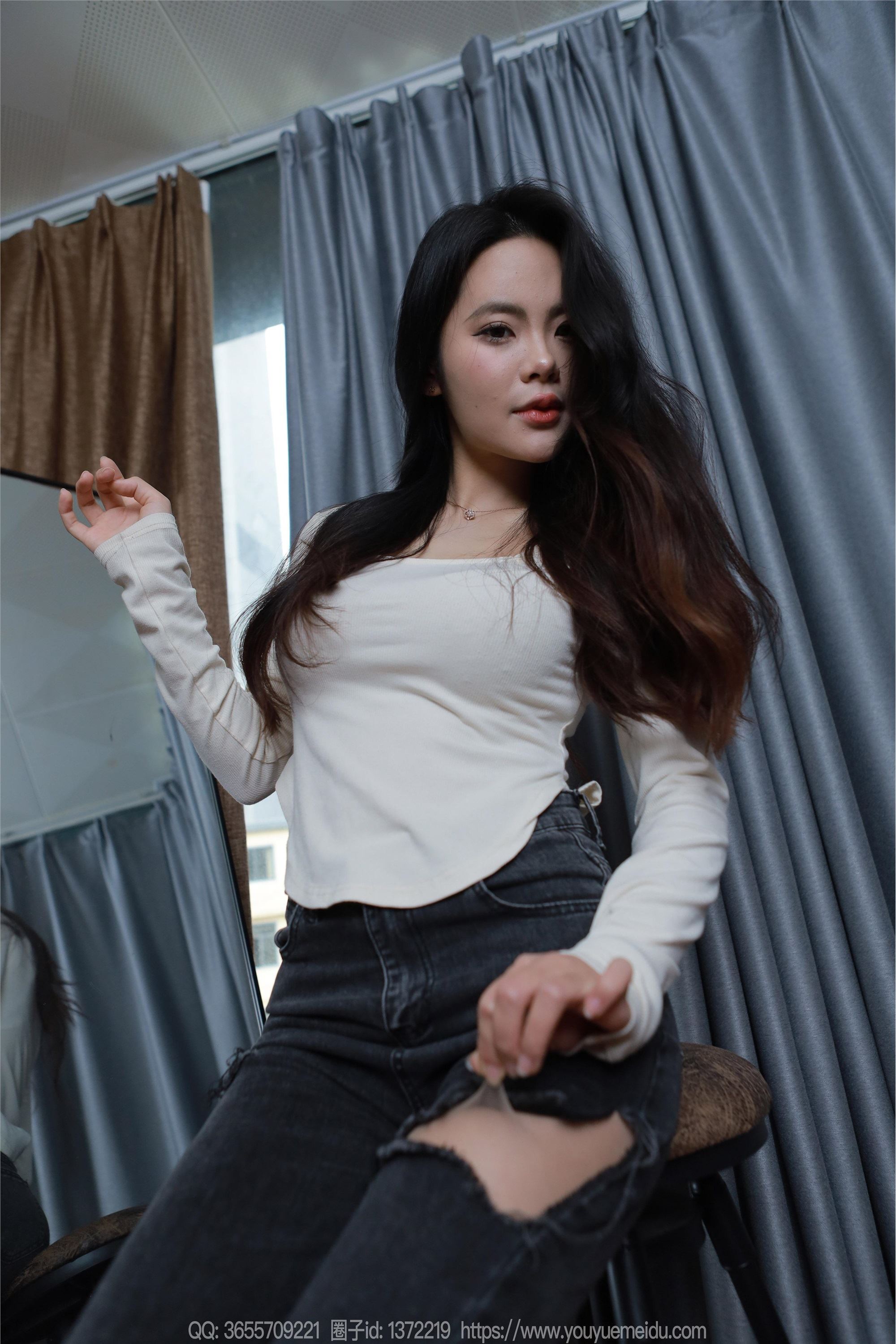 IESS异思趣向  2024.03.18 丝享家 1692 兔兔《牛仔裤里丝》